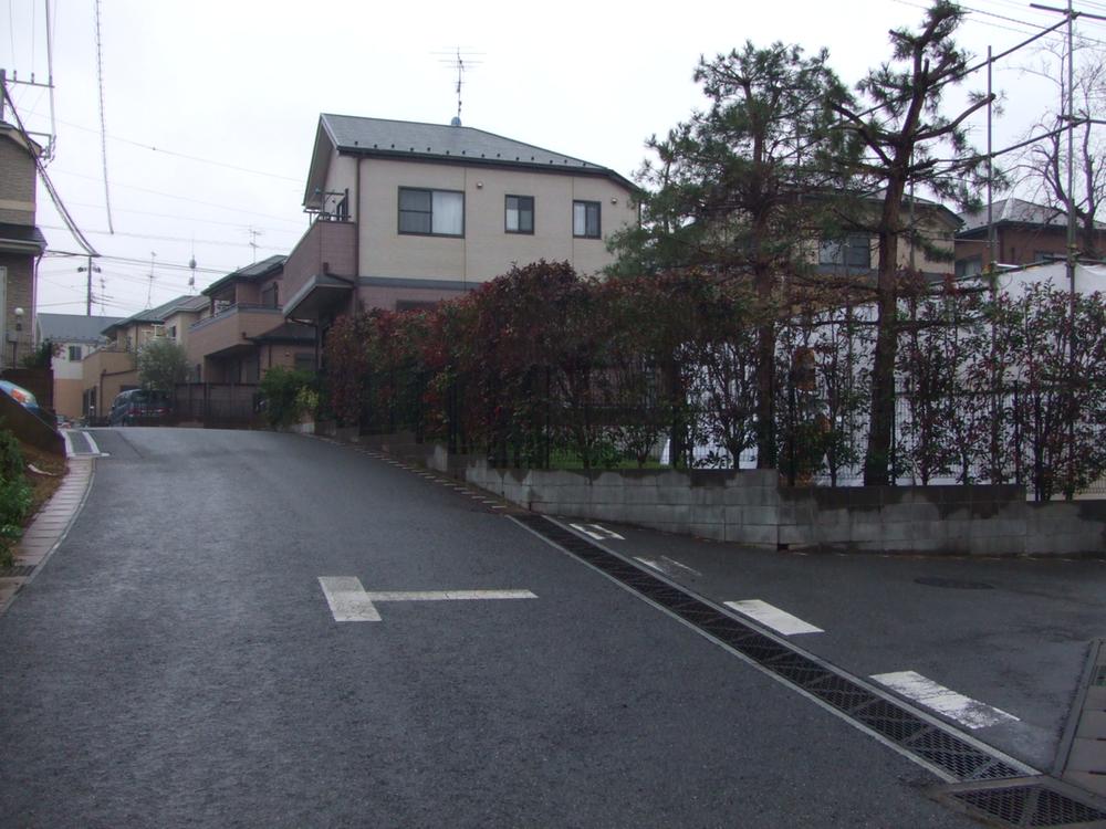 Local photos, including front road. Local (12 May 2013) Shooting