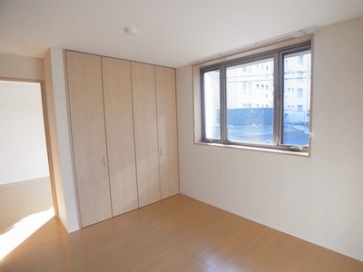 Living and room. About 6.6 Pledge of Western-style, There is a long clothes can also be applied closet of length