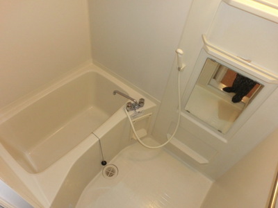 Bath. Spacious bath time