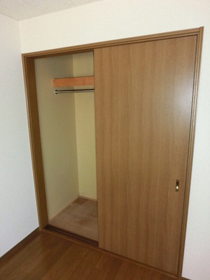 Receipt. Convenient storage space