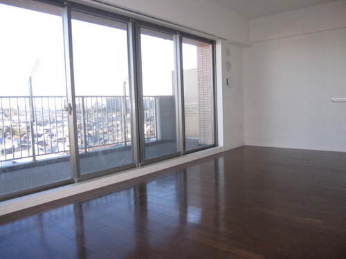 Living and room. 11.8 tatami living dining! (Interior ago)