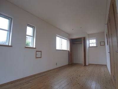 Living and room. About 9.9 Pledge of Western-style can also be used in two rooms.