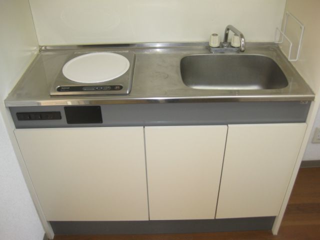 Kitchen. Kitchen is IH heater.