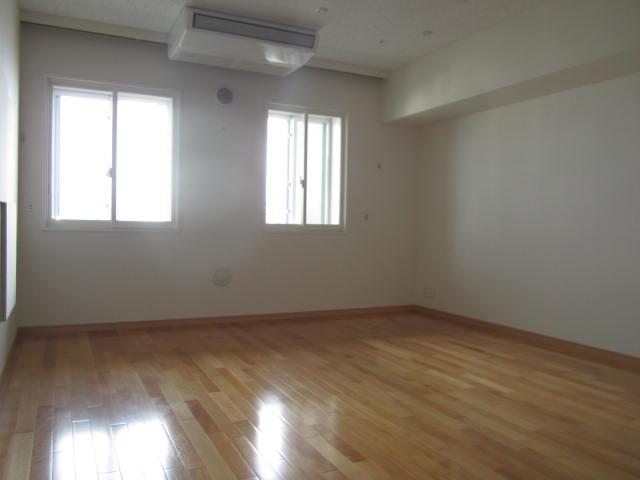 Non-living room. About 11.8 Pledge of Western-style It can also be used as a soundproof room. Private is equipped with air conditioning.