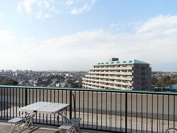 View photos from the dwelling unit