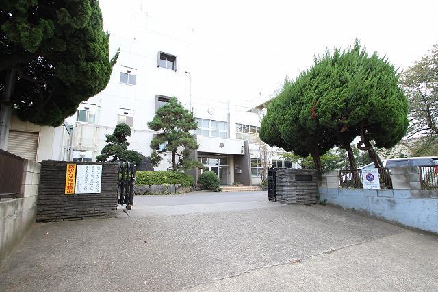 Junior high school. 1636m to Chiba City Kusano junior high school