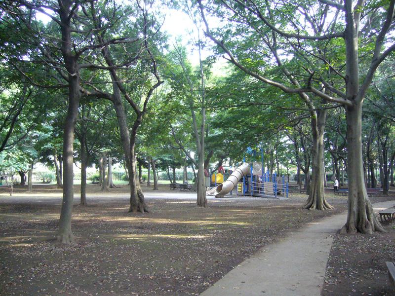 park. 460m to Naganuma-cho Park