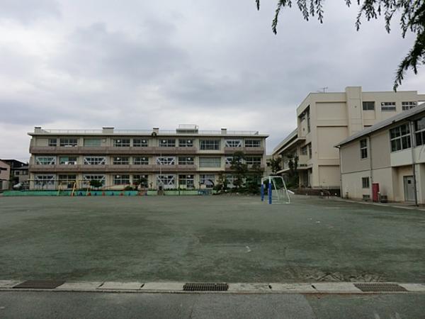 Primary school. Inage 6-minute walk of peace of mind until the 450m elementary school to elementary school! 