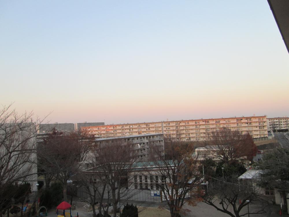 View photos from the dwelling unit. I like the view from the room!