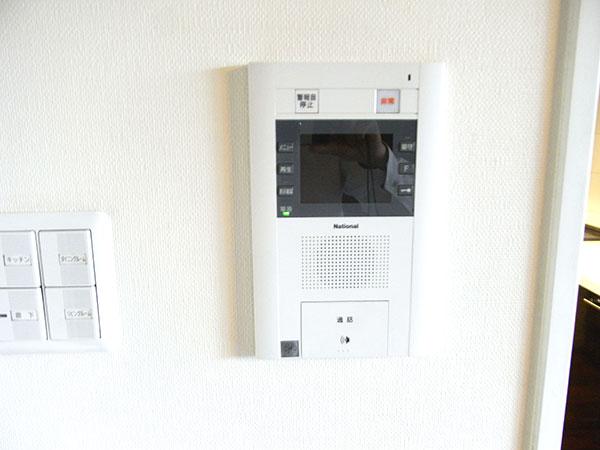Other. Auto-lock system With the first floor dedicated security features