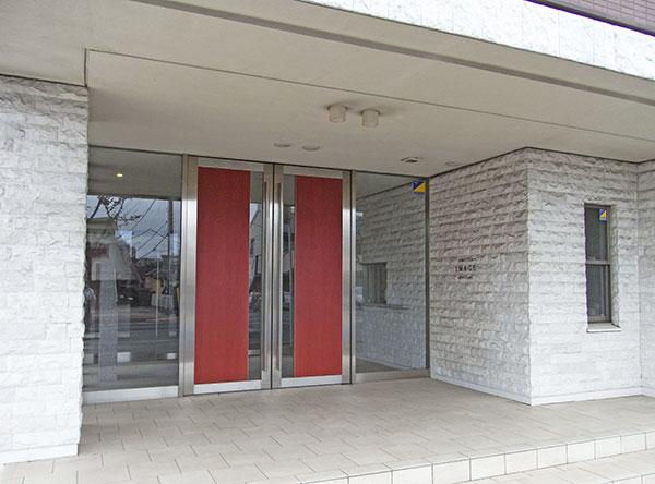 Entrance. Magnificent entrance entrance