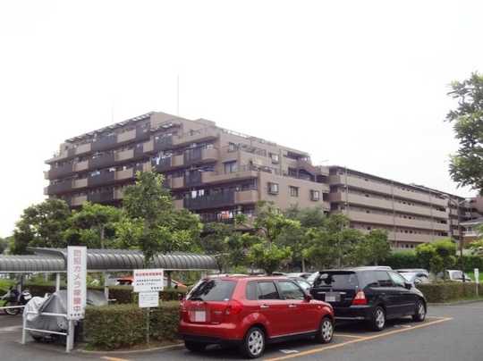 Local appearance photo. Exterior (1)