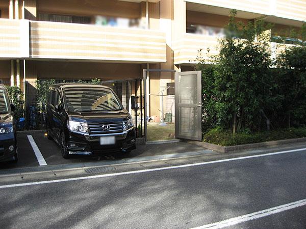 Parking lot