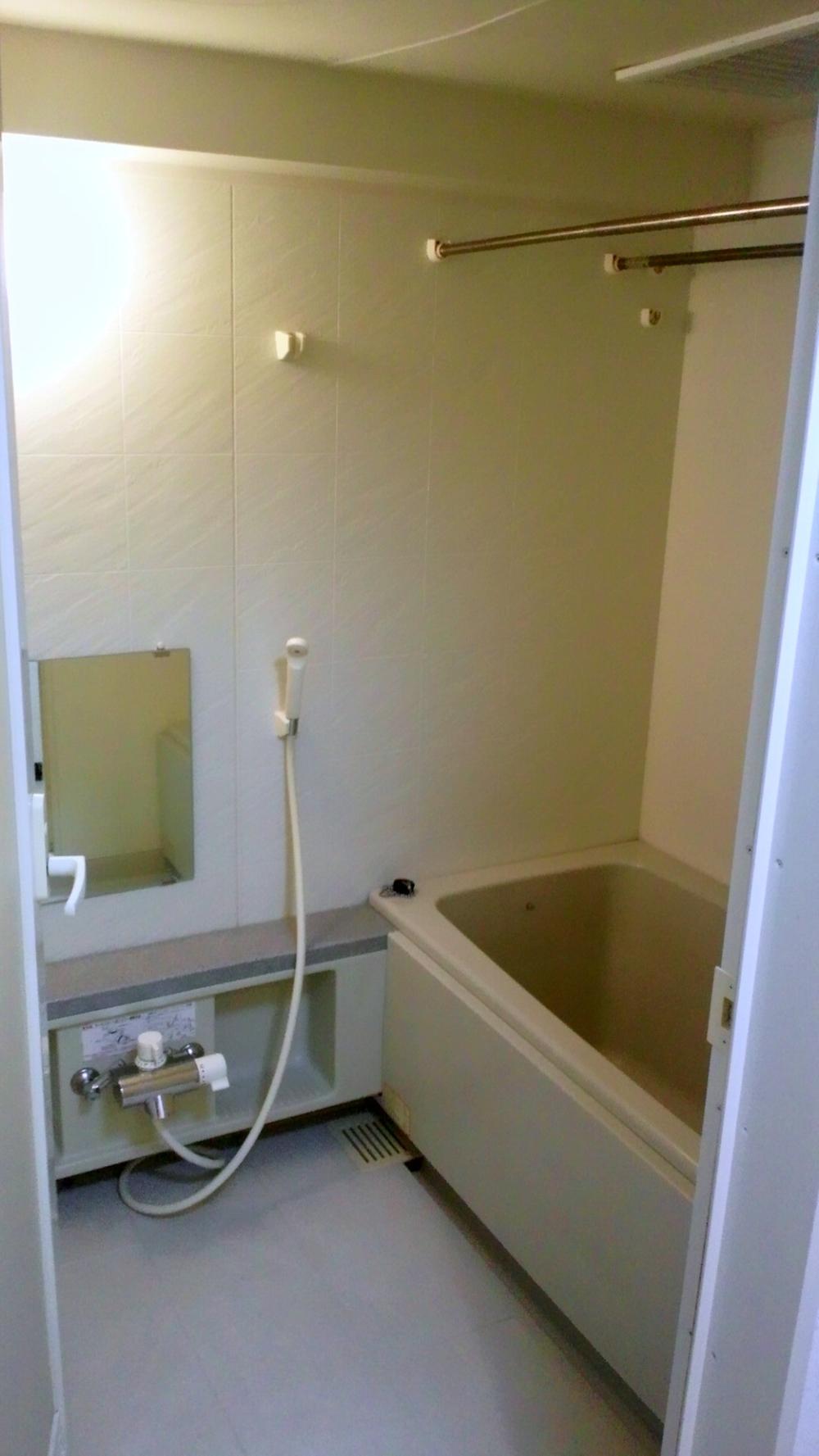 Bathroom. Room (May 2013) Shooting