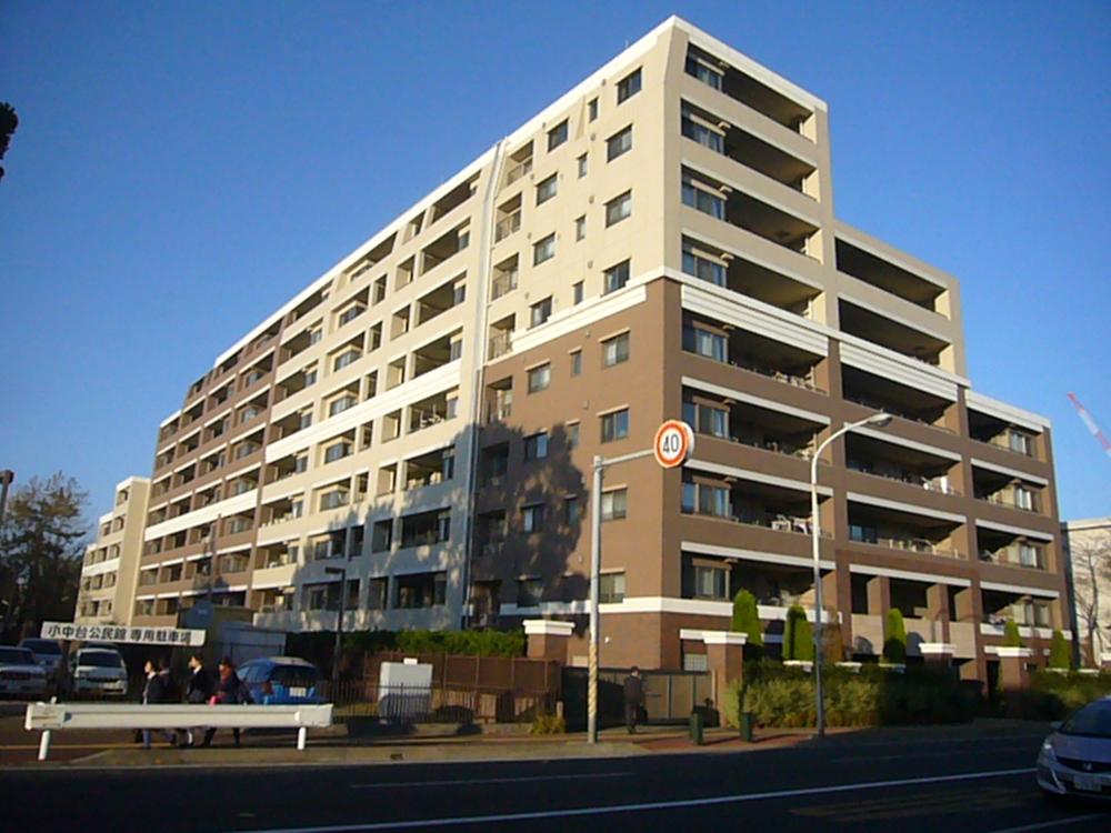 Local appearance photo. Exterior (2013 November shooting)