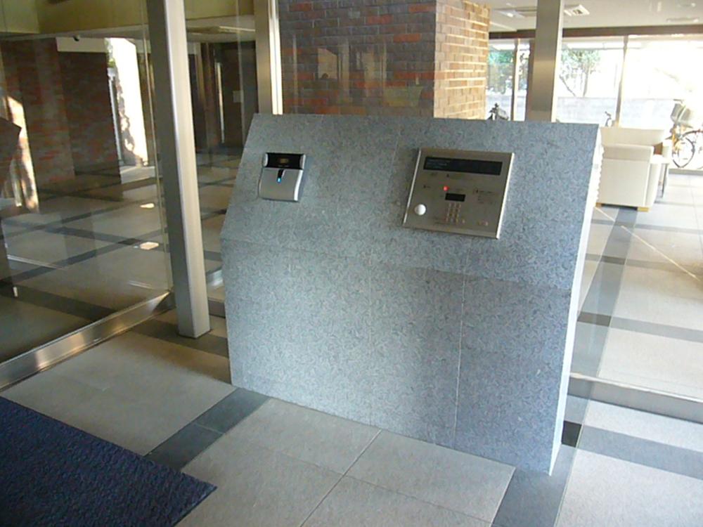 Entrance. Windbreak room (2013 November shooting)