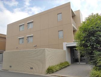 Local appearance photo. Will entrance the entrance and exit the front of the approach.