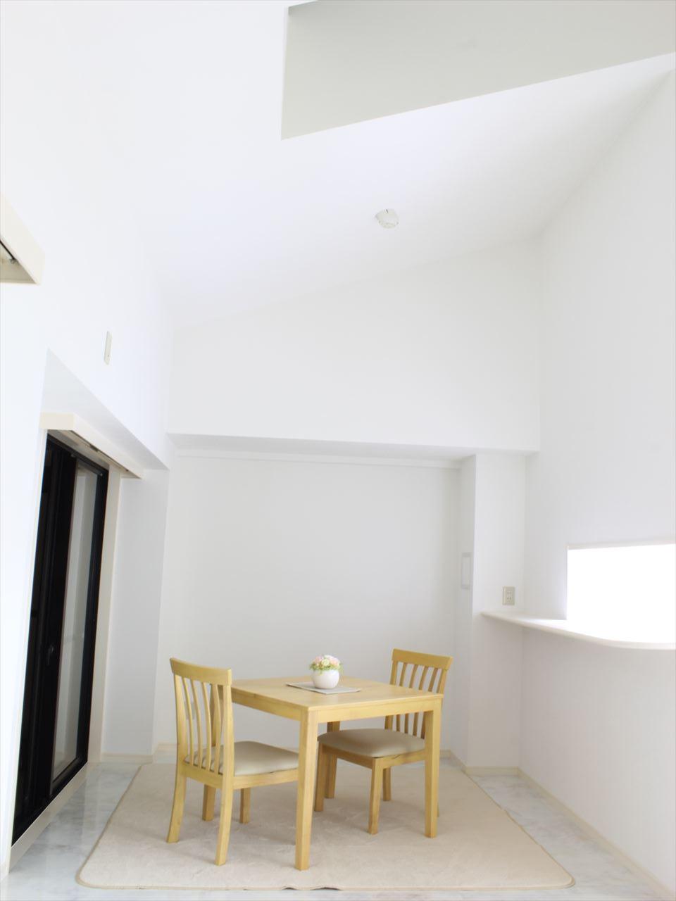 Living. Bright living room, which was a white to keynote