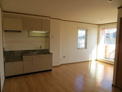 Living and room. Dining 7.5 Pledge