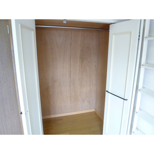 Receipt. Spacious storage