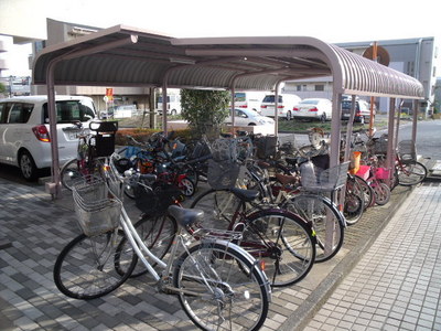 Other common areas. It is a roof with bicycle parking