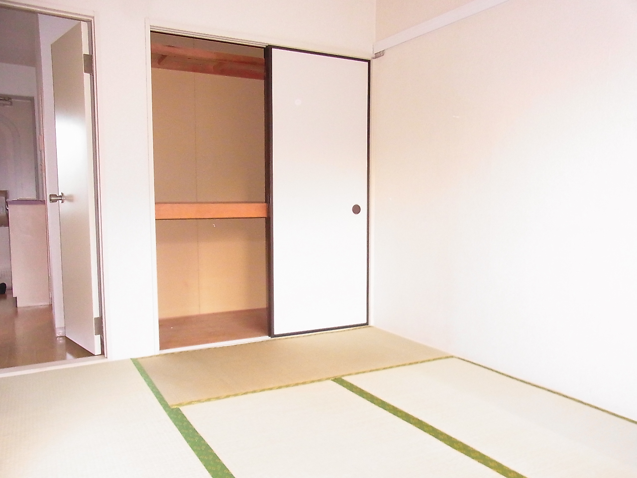 Receipt. Storage closet