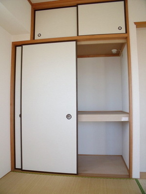 Other. Japanese-style storage