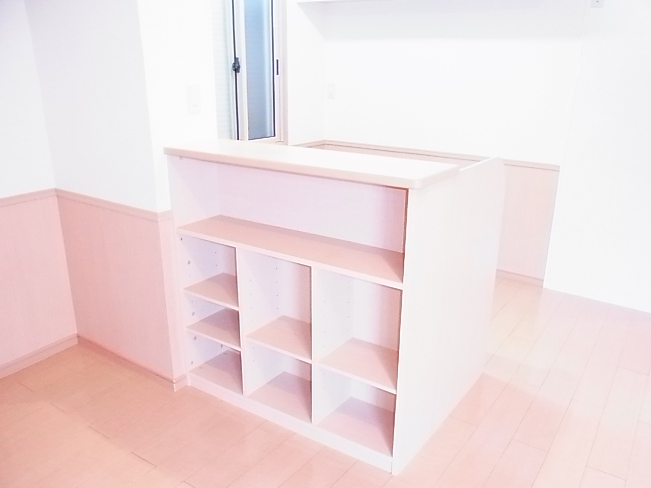 Receipt. Place small items under the counter