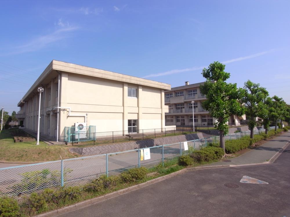 Other. Izumiya Junior High School
