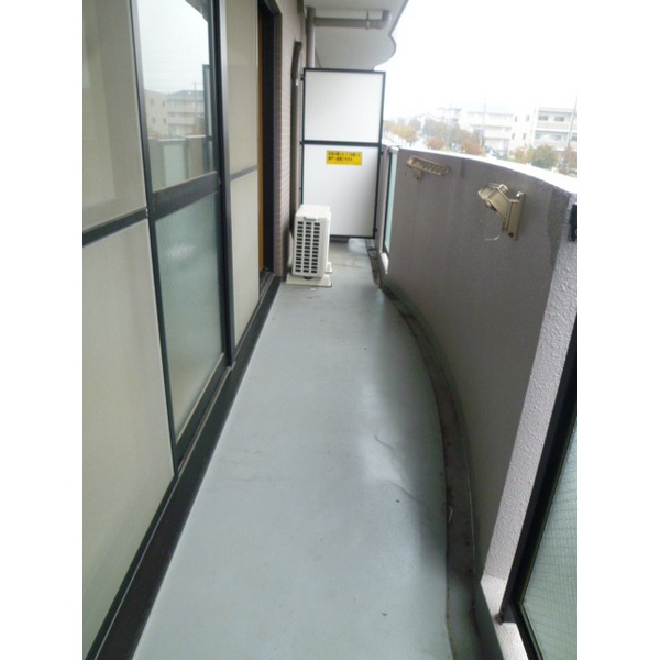 Balcony. Spacious continuous balcony