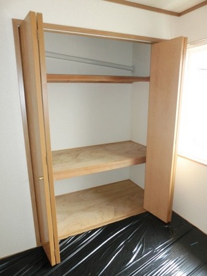 Receipt. There is also a spacious storage was in Japanese-style room