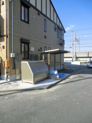 Other common areas. Place for storing bicycles, Garbage yard