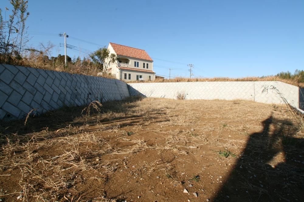 Local land photo. Development subdivision of all 16 compartments Day has also opened the southwest side in the southeast chick stage is good as you can see !!