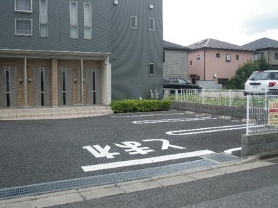 Parking lot. Stop easy spacious parking