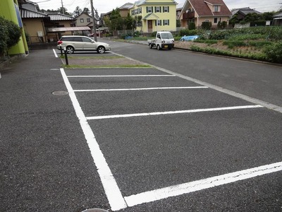 Parking lot. On-site, Plane parking.