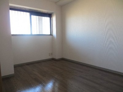 Living and room. 6.2 Pledge of Western-style