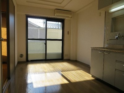 Living and room. Dining 7.2 Pledge which is the center of life