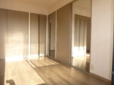 Living and room. A bright room