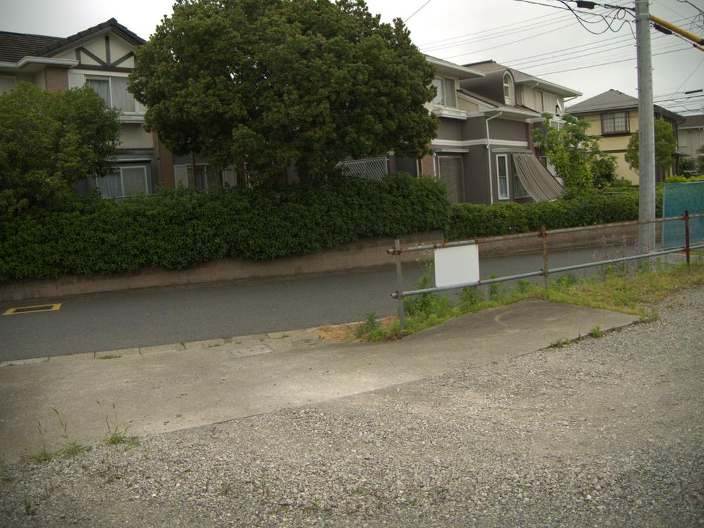 Local photos, including front road. Local (June 2013) Shooting