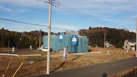 Local photos, including front road. Local (12 May 2013) Shooting