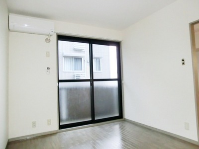 Living and room. living Air condition