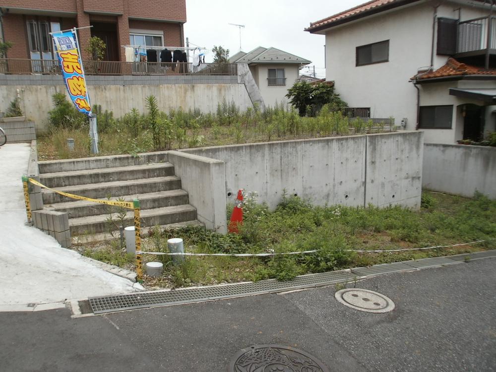 Local photos, including front road. Local (September 2013) Shooting