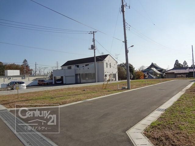 Local photos, including front road