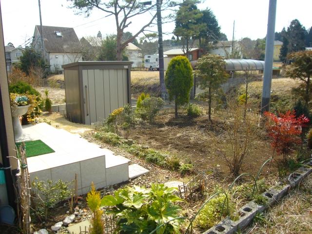 Garden. Warehouse 1 buildings included