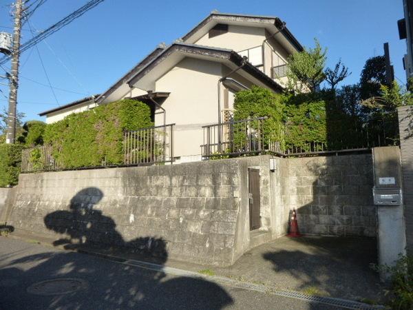 Local appearance photo