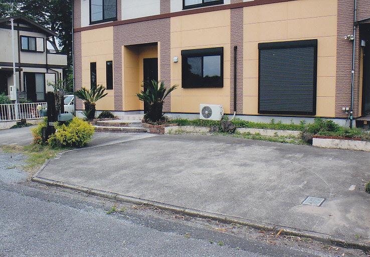 Parking lot. Spacious parking lot three space