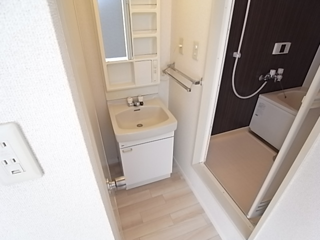 Washroom. It does not essential independent washbasin.