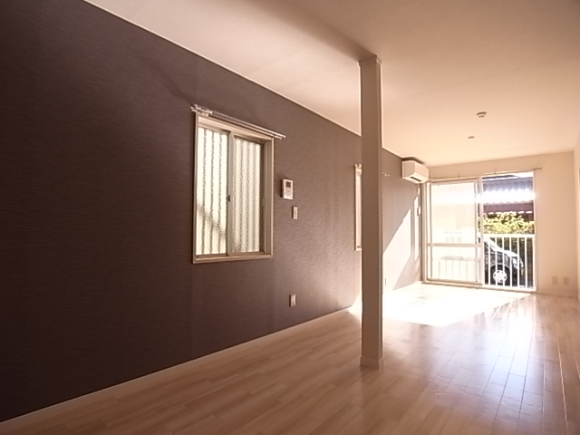 Living and room. I accent Cross of wall-to-wall tightens your room.