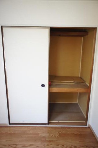 Receipt. There are spacious storage space! 