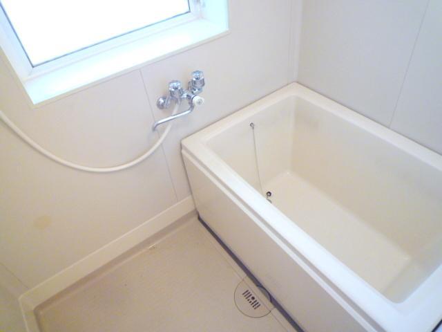 Bath. Pat ventilation because the window is also with